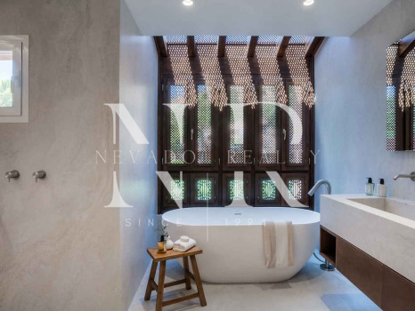 Penthouse entièrement rénové à vendre dans le complexe résidentiel Alminar de Marbella