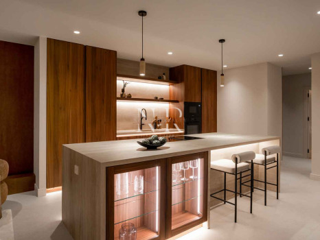 Completely renovated penthouse for sale in the Alminar de Marbella development