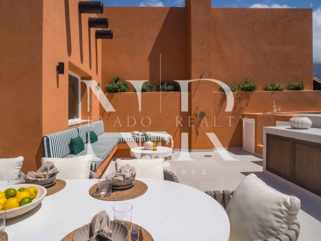 Penthouse entièrement rénové à vendre dans le complexe résidentiel Alminar de Marbella