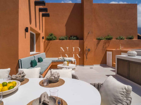Completely renovated penthouse for sale in the Alminar de Marbella development
