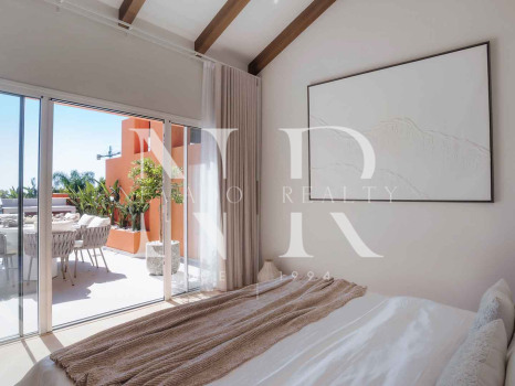 Penthouse entièrement rénové à vendre dans le complexe résidentiel Alminar de Marbella