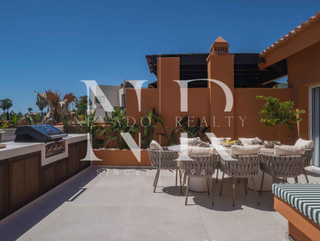 Penthouse entièrement rénové à vendre dans le complexe résidentiel Alminar de Marbella