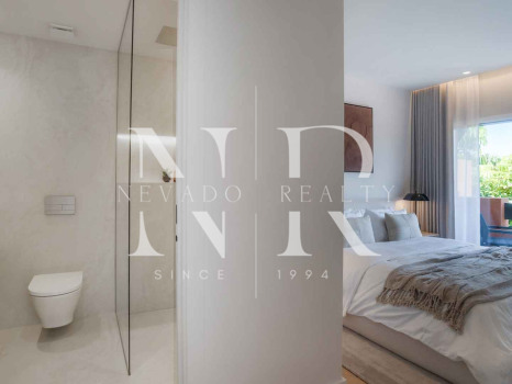 Penthouse entièrement rénové à vendre dans le complexe résidentiel Alminar de Marbella