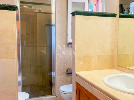 Villa jumelée à vendre dans le lotissement Santa Clara Golf avec vue sur la mer