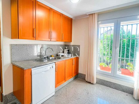 Villa jumelée à vendre dans le lotissement Santa Clara Golf avec vue sur la mer
