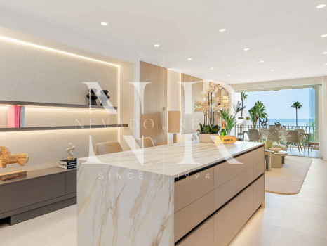 Appartement à vendre dans le complexe résidentiel Bahía del Velerín, en première ligne de plage