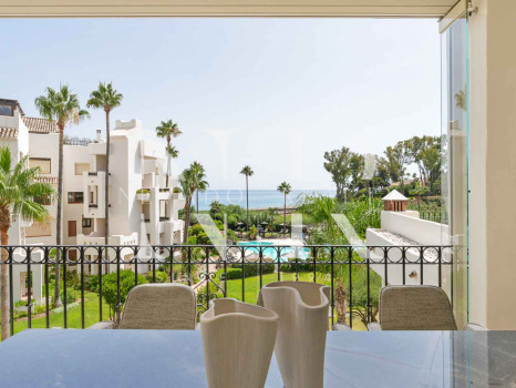 Appartement à vendre dans le complexe résidentiel Bahía del Velerín, en première ligne de plage
