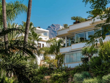 Ático en Urbanización Lomas del Rey completamente reformado en venta