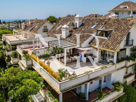 Ático en Urbanización Lomas del Rey completamente reformado en venta