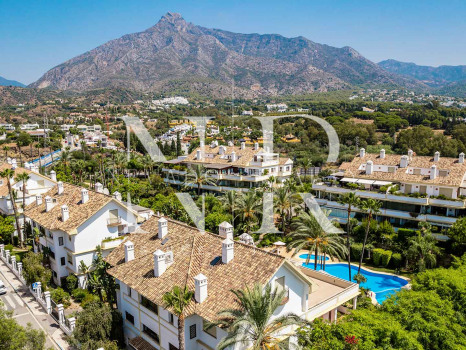 Ático en Urbanización Lomas del Rey completamente reformado en venta