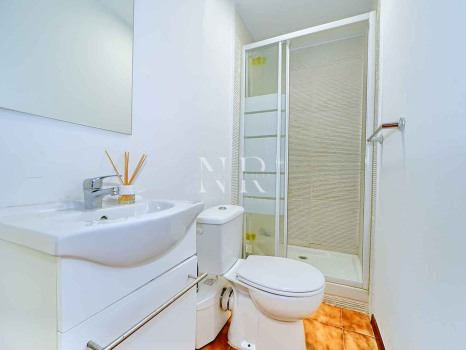 Semi-detached villa for sale in Oasis de Nagüeles with a private pool