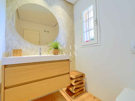 Semi-detached villa for sale in Oasis de Nagüeles with a private pool
