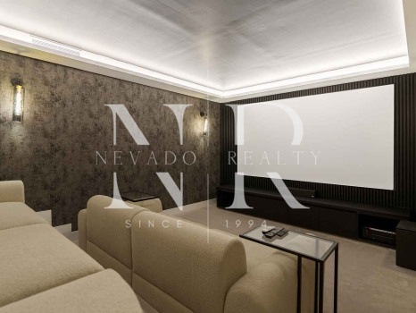 Villa en Nueva Andalucía con vistas al mar en venta