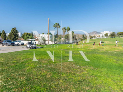 Plot next to the Real Club de Golf de Guadalmina with golf views for sale