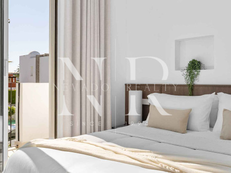 Adosada en Nueva Andalucía completamente reformada en venta