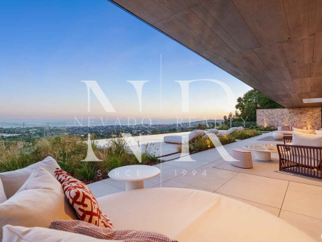 Villa en Urbanización El Herrojo Alto con vistas panorámicas al mar en venta