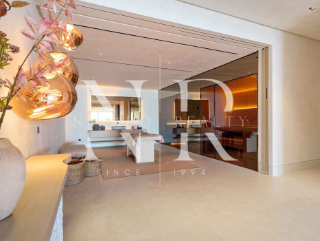 Villa en Urbanización El Herrojo Alto con vistas panorámicas al mar en venta