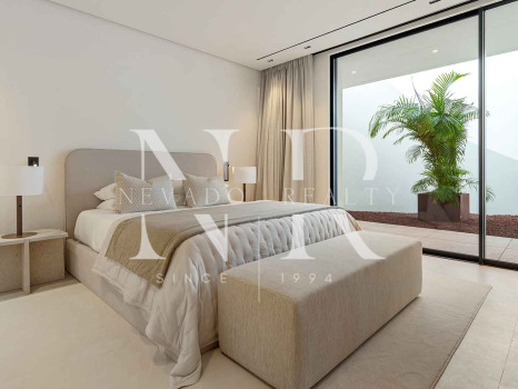 Villa en Urbanización El Herrojo Alto con vistas panorámicas al mar en venta