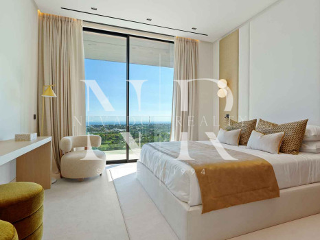 Villa en Urbanización El Herrojo Alto con vistas panorámicas al mar en venta