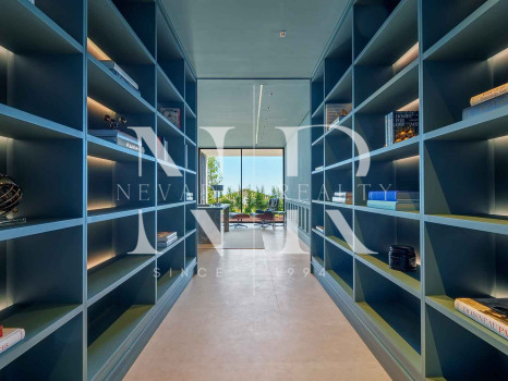 Villa en Urbanización El Herrojo Alto con vistas panorámicas al mar en venta