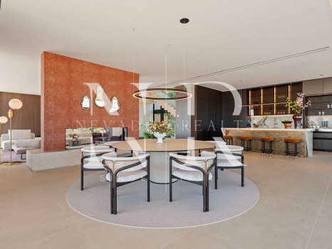 Villa en Urbanización El Herrojo Alto con vistas panorámicas al mar en venta