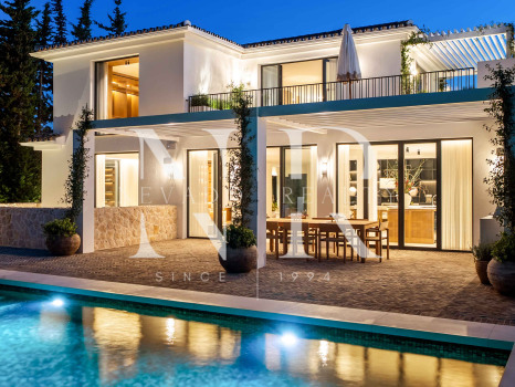 Villa en Las Brisas Golf en primera línea de golf en venta