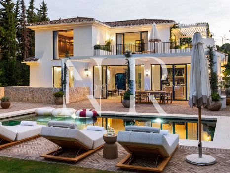 Villa en Las Brisas Golf en primera línea de golf en venta