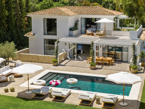 Villa en Las Brisas Golf en primera línea de golf en venta