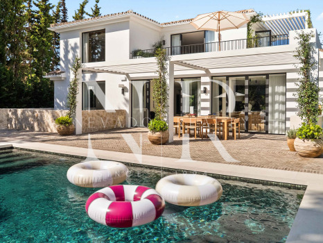 Villa en Las Brisas Golf en primera línea de golf en venta