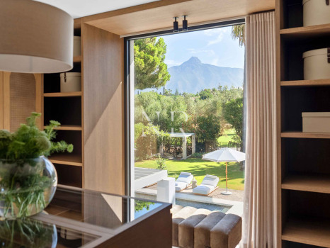 Villa en Las Brisas Golf en primera línea de golf en venta