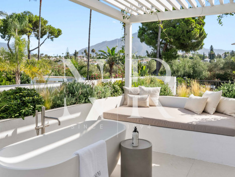 Villa en Las Brisas Golf en primera línea de golf en venta