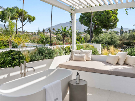 Villa en Las Brisas Golf en primera línea de golf en venta