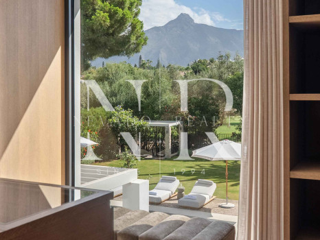 Villa en Las Brisas Golf en primera línea de golf en venta