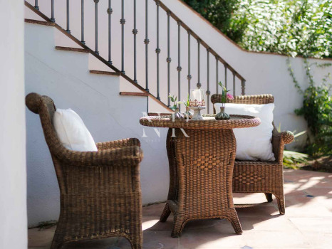Villa de style andalou classique à vendre dans le domaine privé d'El Madroñal