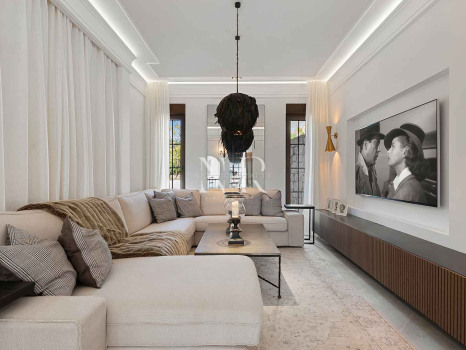 Villa de style andalou classique à vendre dans le domaine privé d'El Madroñal
