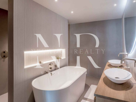 Appartement entièrement rénové à vendre dans le complexe Palacetes Les Belvederes