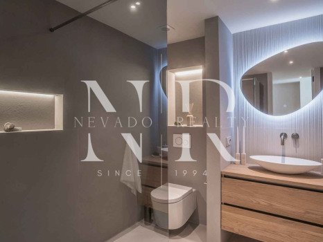 Appartement entièrement rénové à vendre dans le complexe Palacetes Les Belvederes