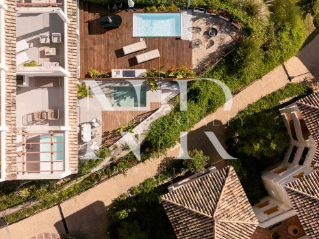 Appartement entièrement rénové à vendre dans le complexe Palacetes Les Belvederes