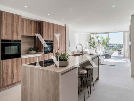 Appartement entièrement rénové à vendre dans le complexe Palacetes Les Belvederes