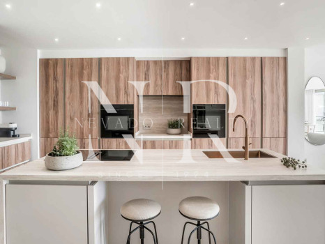 Appartement entièrement rénové à vendre dans le complexe Palacetes Les Belvederes