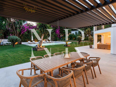 Villa en Rocío de Nagüeles completamente reformado en venta