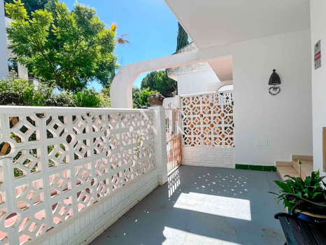 Maison mitoyenne à vendre dans le lotissement Jardines de Marbería