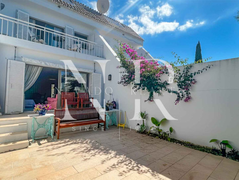 Maison mitoyenne à vendre dans le lotissement Jardines de Marbería