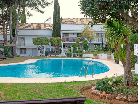 Maison mitoyenne à vendre dans le lotissement Jardines de Marbería