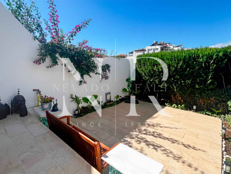 Maison mitoyenne à vendre dans le lotissement Jardines de Marbería