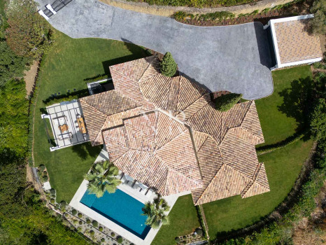 Villa en Urbanización La Zagaleta completamente renovada en venta