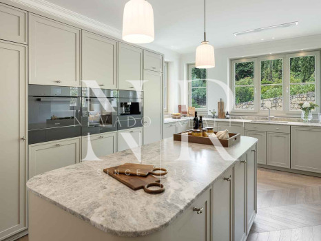 Villa en Urbanización La Zagaleta completamente renovada en venta