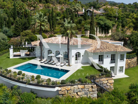 Villa en Urbanización La Zagaleta completamente renovada en venta