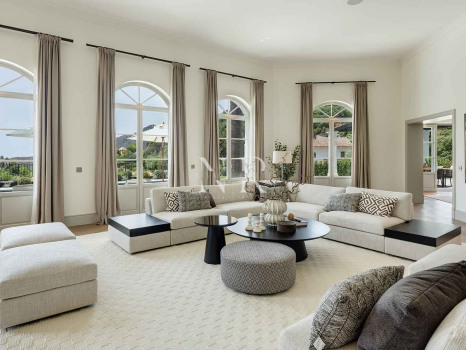 Villa en Urbanización La Zagaleta completamente renovada en venta