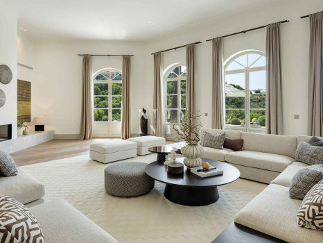 Villa en Urbanización La Zagaleta completamente renovada en venta